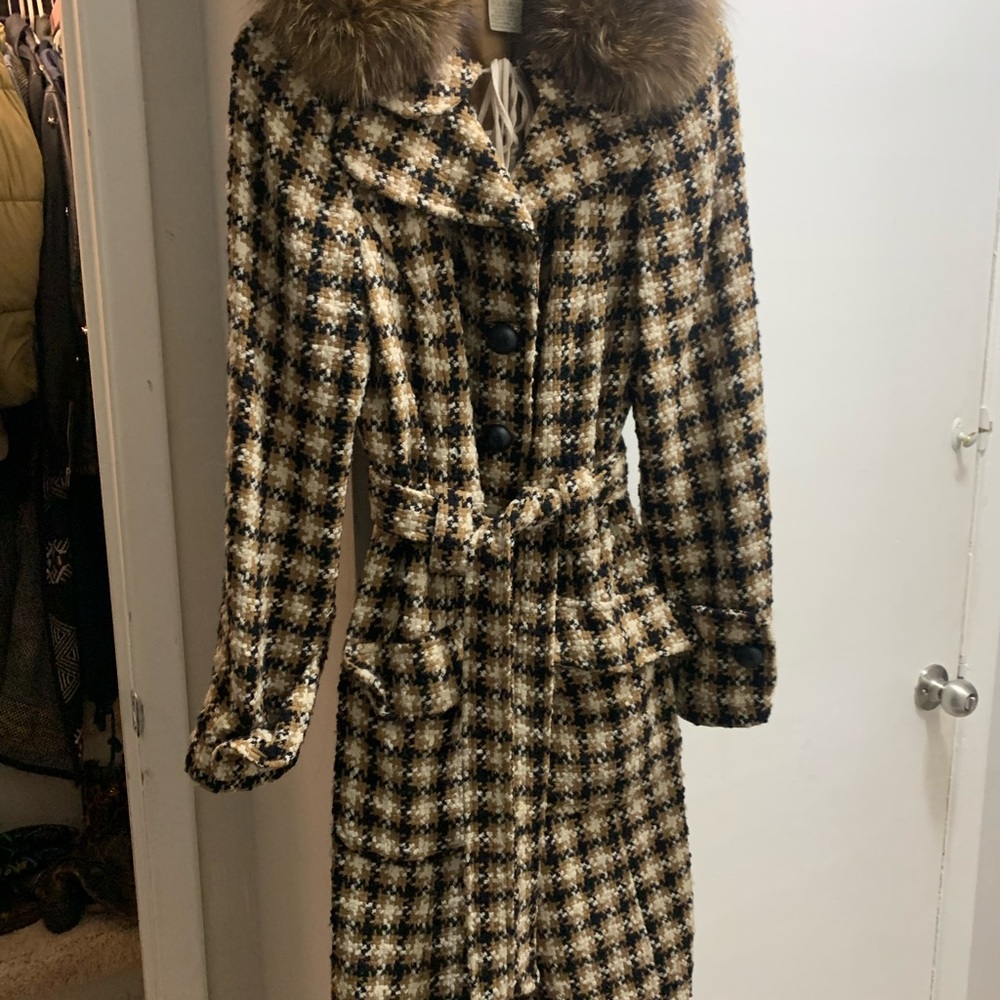 Vintage 3/4 length Wool coat with Alpaca fur collar